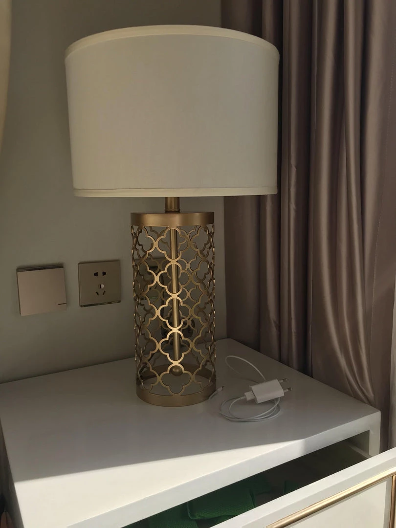 Vakkerlight Openwork Metal Table Lamp