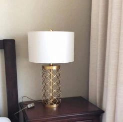 Vakkerlight Openwork Metal Table Lamp