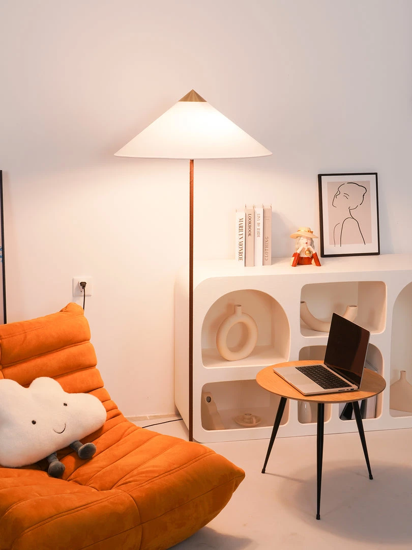 Vakkerlight 9602 Floor Lamp