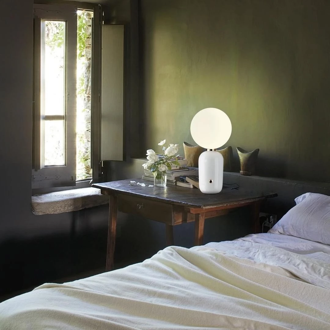 Vakkerlight Aballs Table Lamp