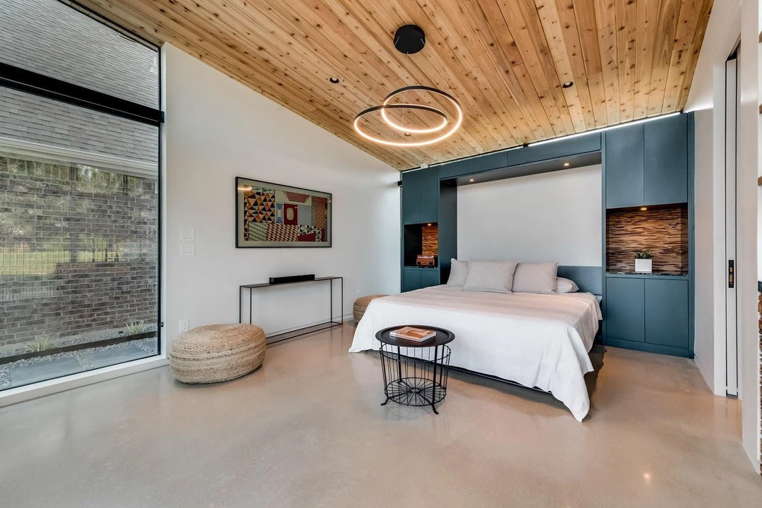 Vakkerlight Ampersand Chandelier Chandeliers