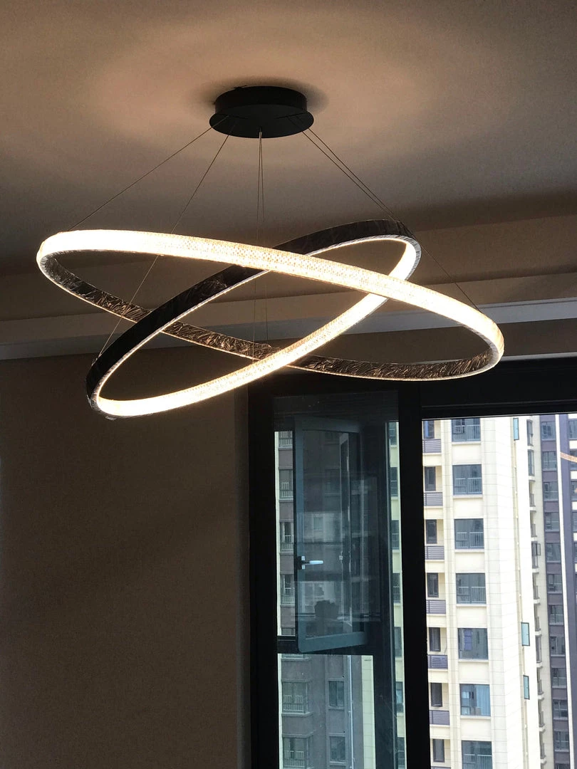 Vakkerlight Black Aura Chandeliers