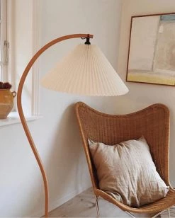 Vakkerlight Bedroom Caprani Floor Lamp