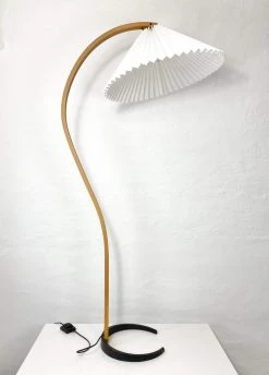 Vakkerlight Bedroom Caprani Floor Lamp