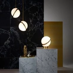 Vakker Crescent Table Lamp Table Lamps