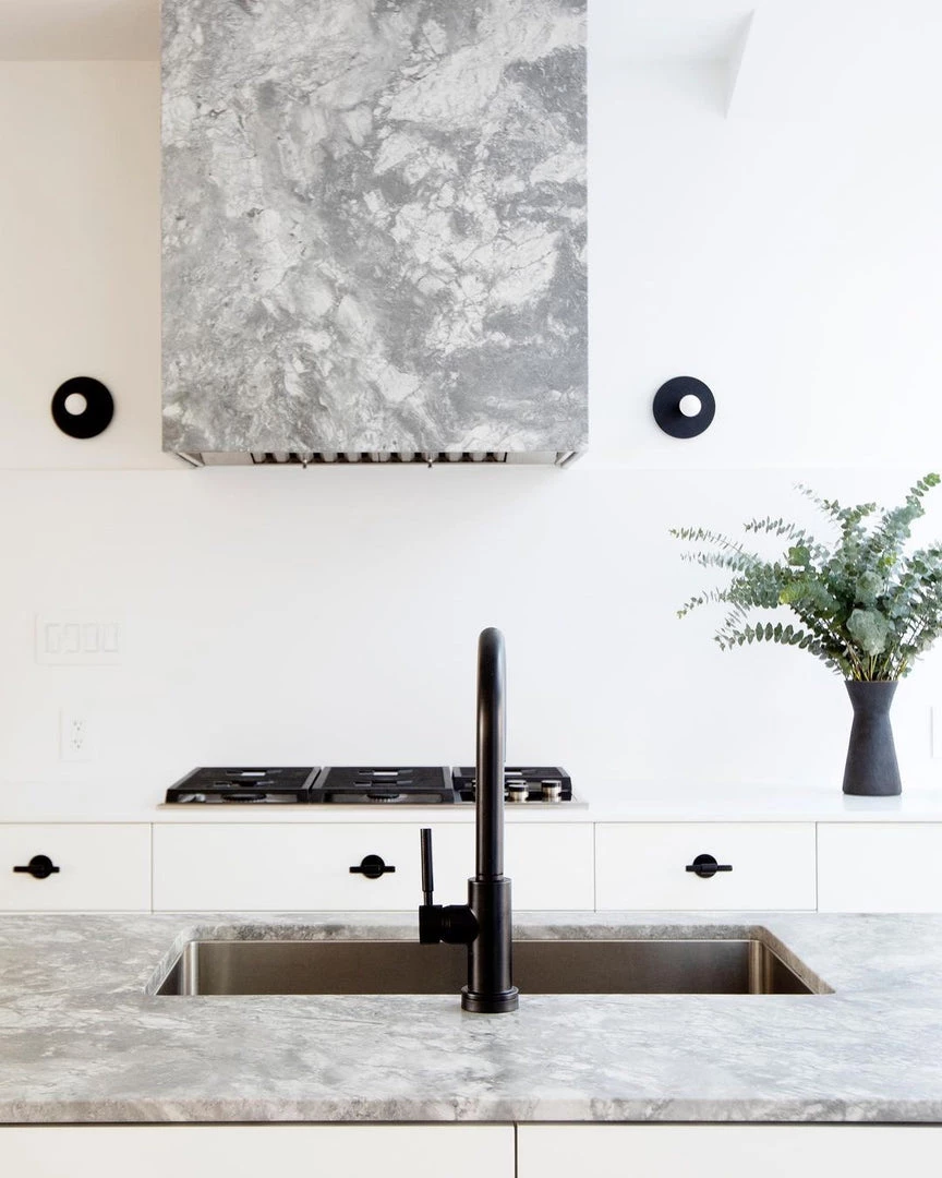 Vakkerlight Dot Wall Lamp