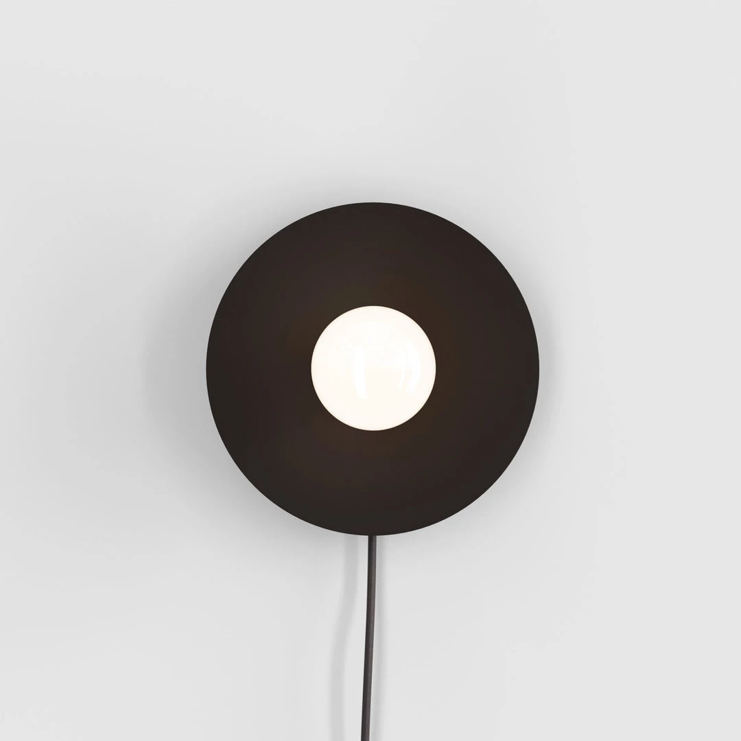 Vakkerlight Dot Wall Lamp