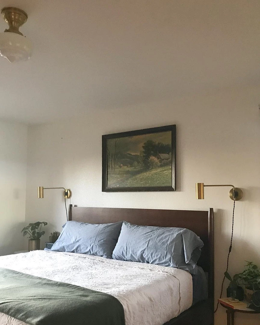 Vakkerlight Envoy Swing Sconce Wall Sconces