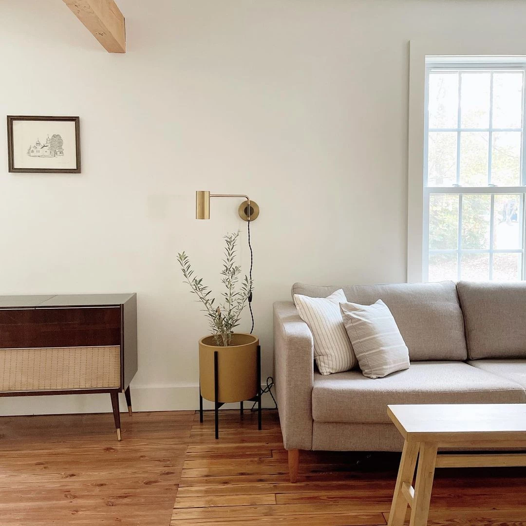 Vakkerlight Envoy Swing Sconce Wall Sconces