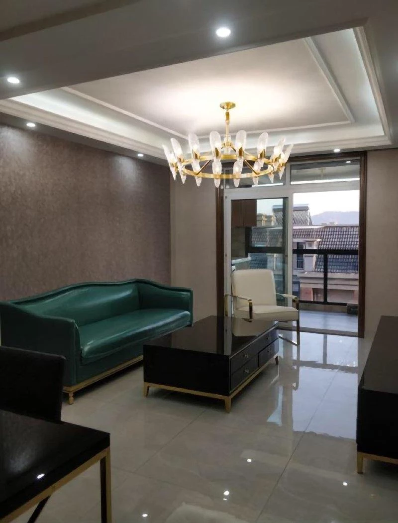 Vakkerlight Chandeliers Brass Chandelier