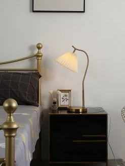 Vakkerlight Table Lamps Gold Gooseneck Table Lamp