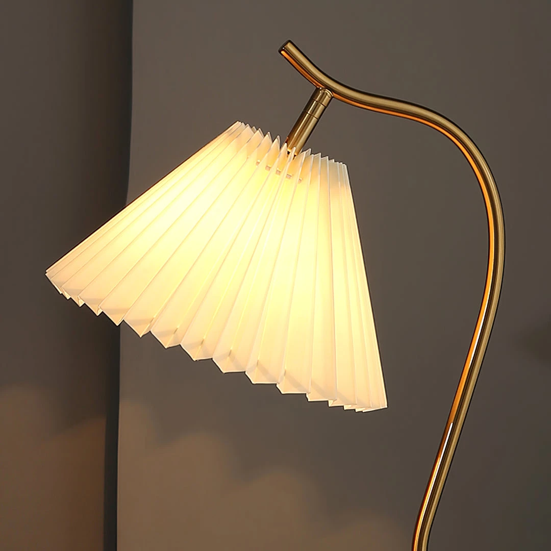 Vakkerlight Table Lamps Gold Gooseneck Table Lamp