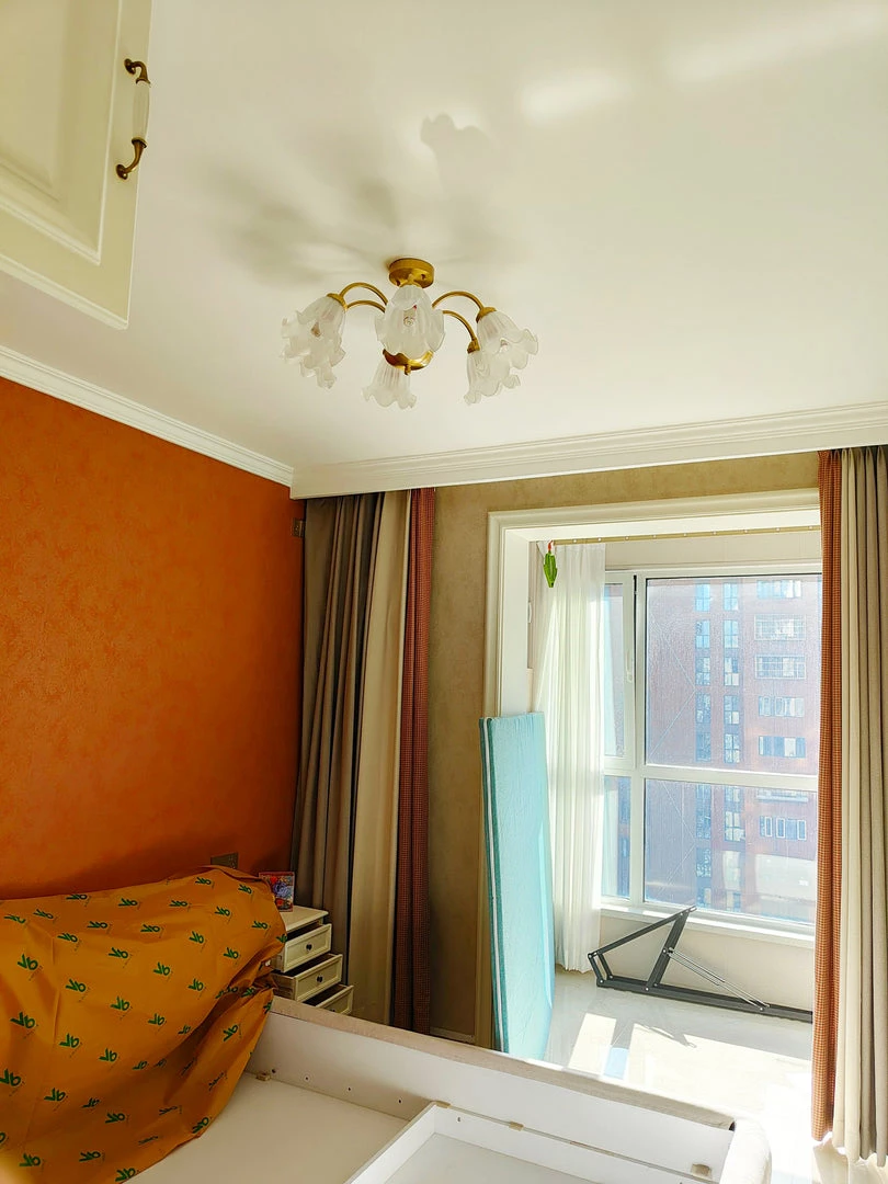 Vakkerlight Lily Chandelier