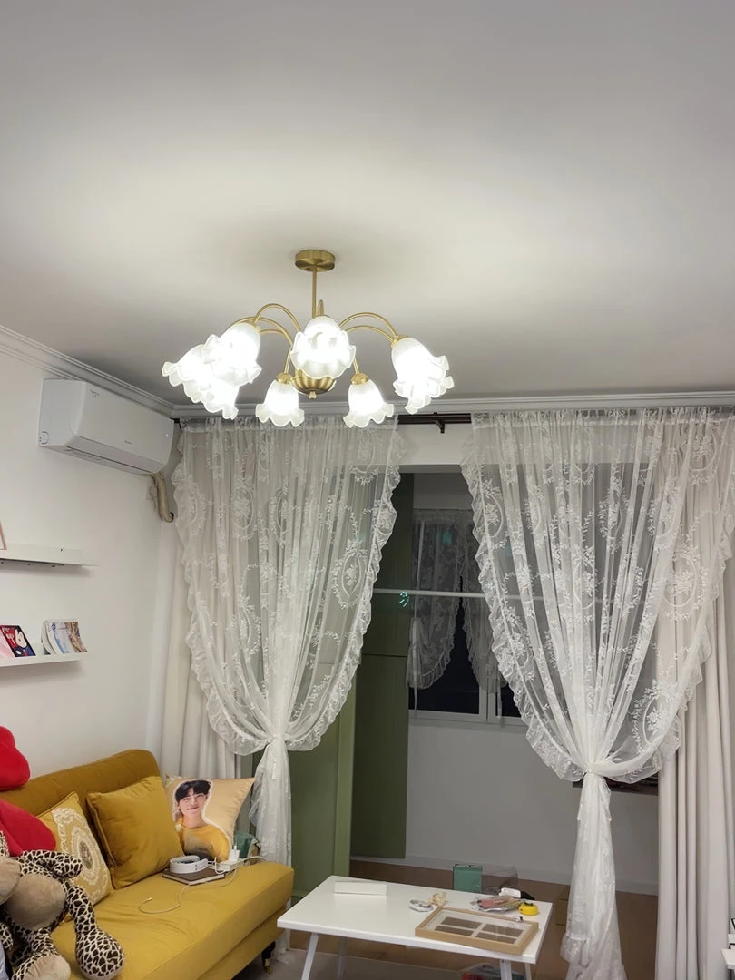 Vakkerlight Lily Chandelier