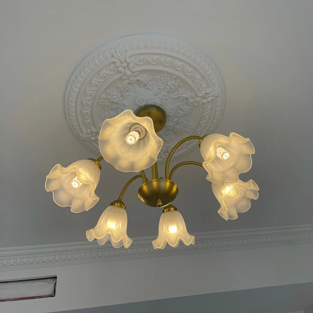 Vakkerlight Lily Chandelier