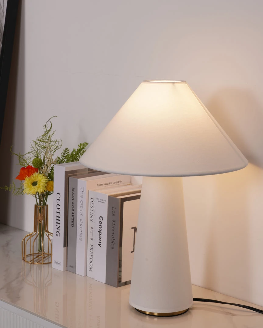 Vakkerlight Linden Table Lamp