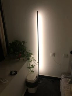 Vakkerlight Linear LED Floor Lamp