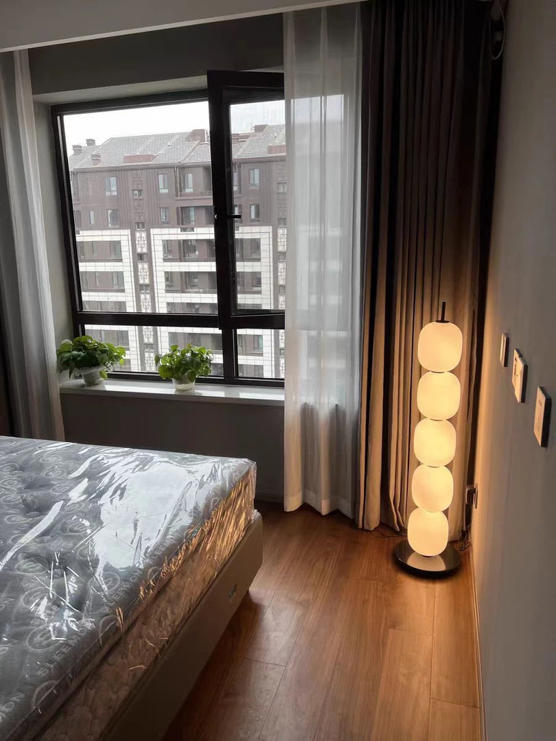 Vakkerlight Candied Haws Floor Lamp