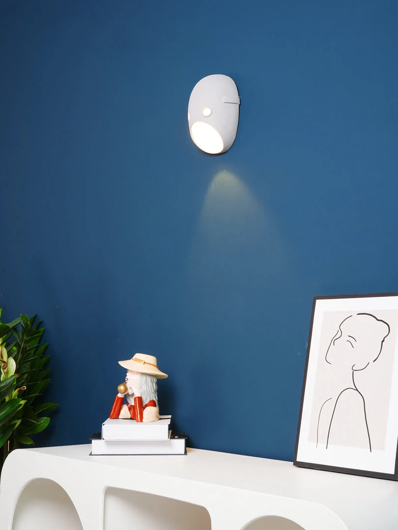 Vakkerlight Mask Wall Light