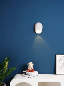 Vakkerlight Mask Wall Light