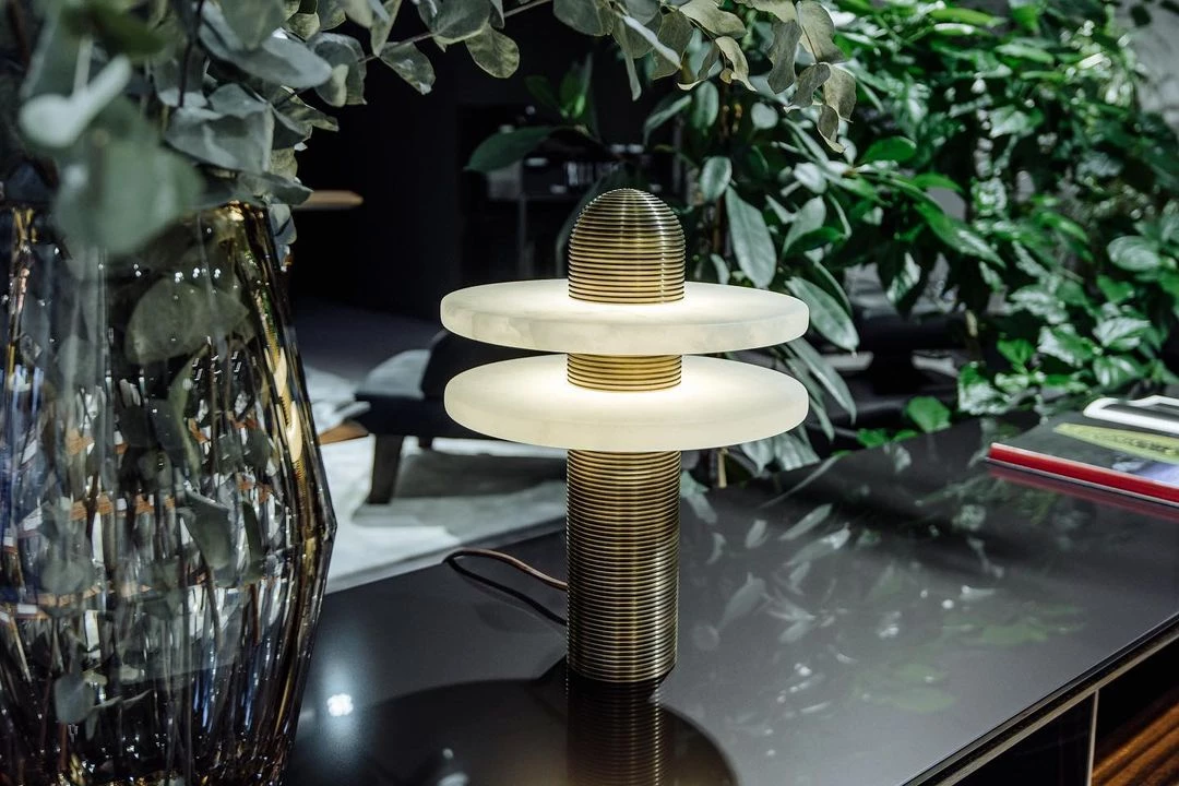 Vakkerlight Median Table Lamp