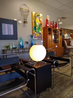 Vakkerlight Nelson Tripod Table Lamp