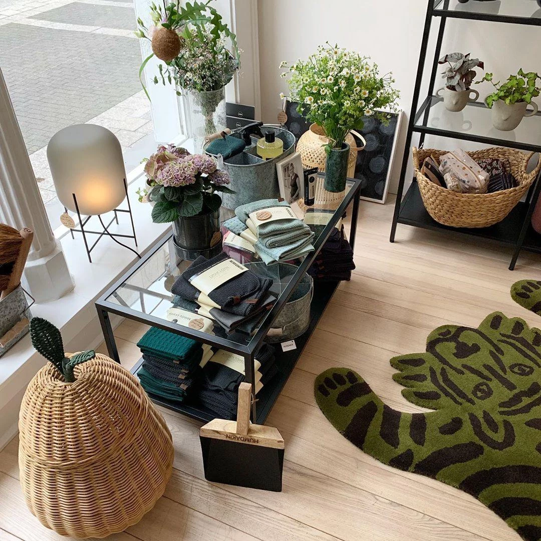 Vakkerlight Oda Table Lamp