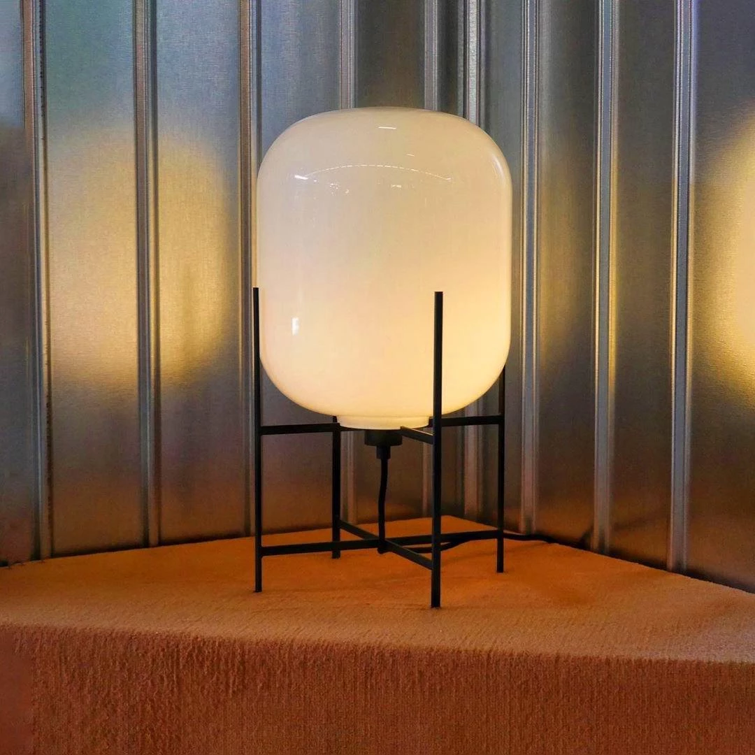 Vakkerlight Oda Table Lamp