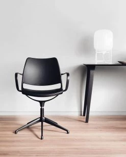 Vakkerlight Oda Table Lamp