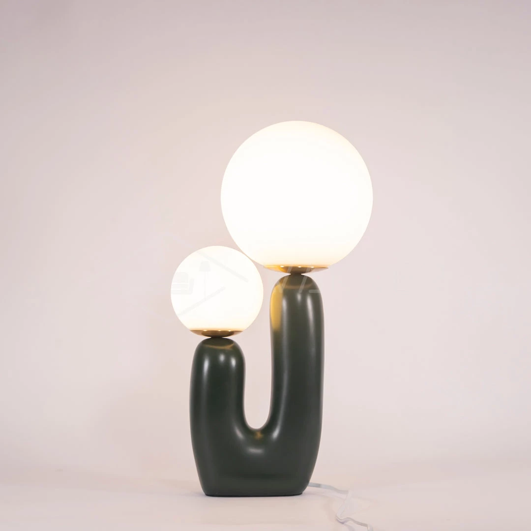Vakkerlight Oo Smooth Table Lamp
