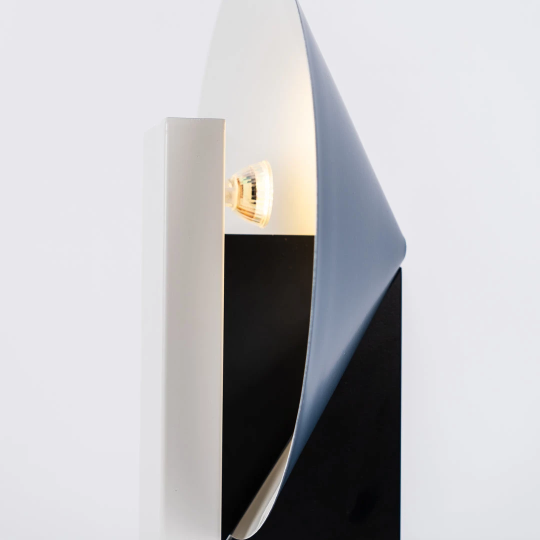 Vakkerlight Orbe Table Lamp