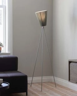 Vakkerlight Floor Lamps Modern Oslo Wood Floor Lamp