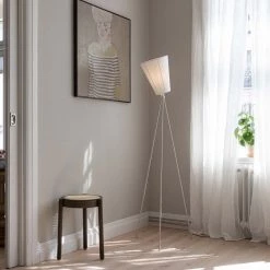 Vakkerlight Floor Lamps Modern Oslo Wood Floor Lamp
