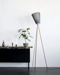 Vakkerlight Floor Lamps Modern Oslo Wood Floor Lamp