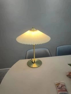 Vakkerlight Perla Pleated Table Lamp