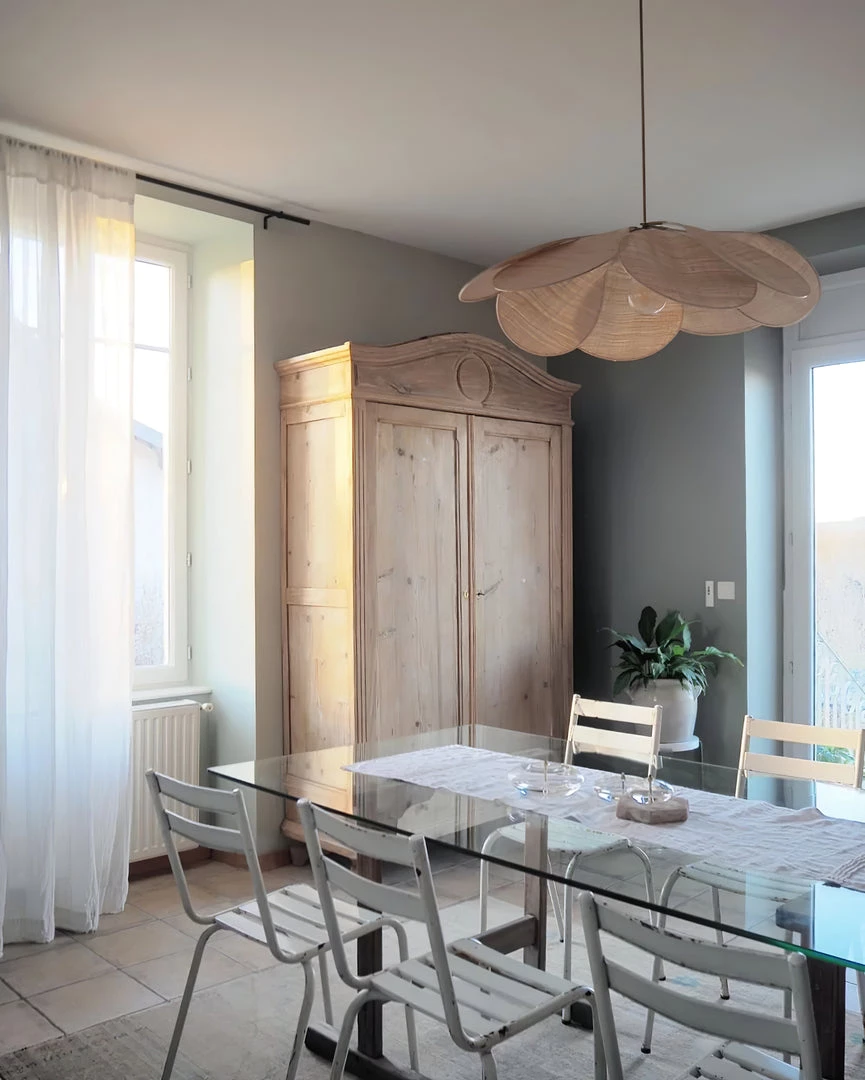 Vakkerlight Precieuse Petals Pendant Lamp
