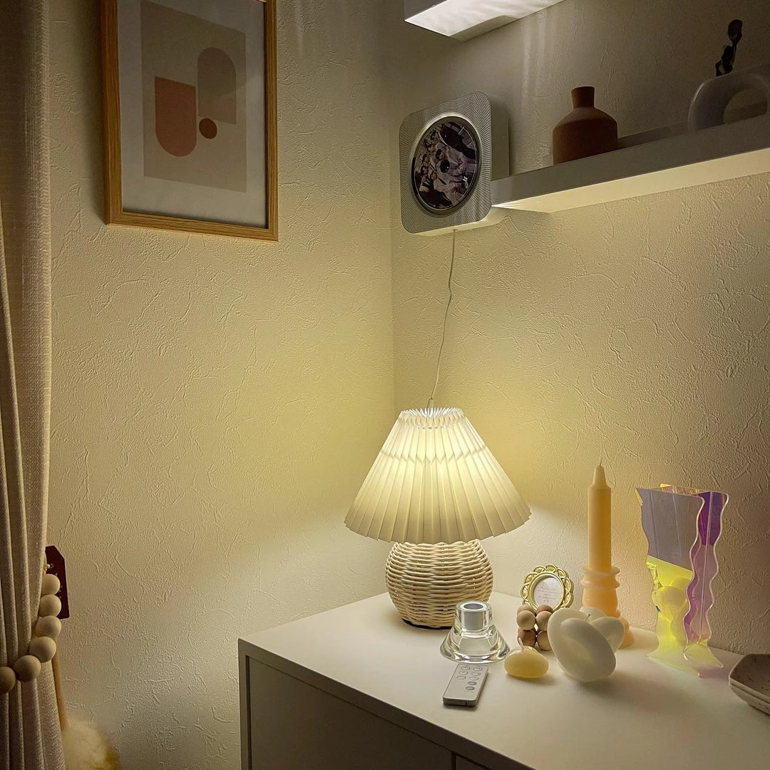 Vakkerlight Table Lamps Rattan Pleated Table Lamp