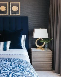 Vakkerlight Table Lamps Ring Form Table Lamp