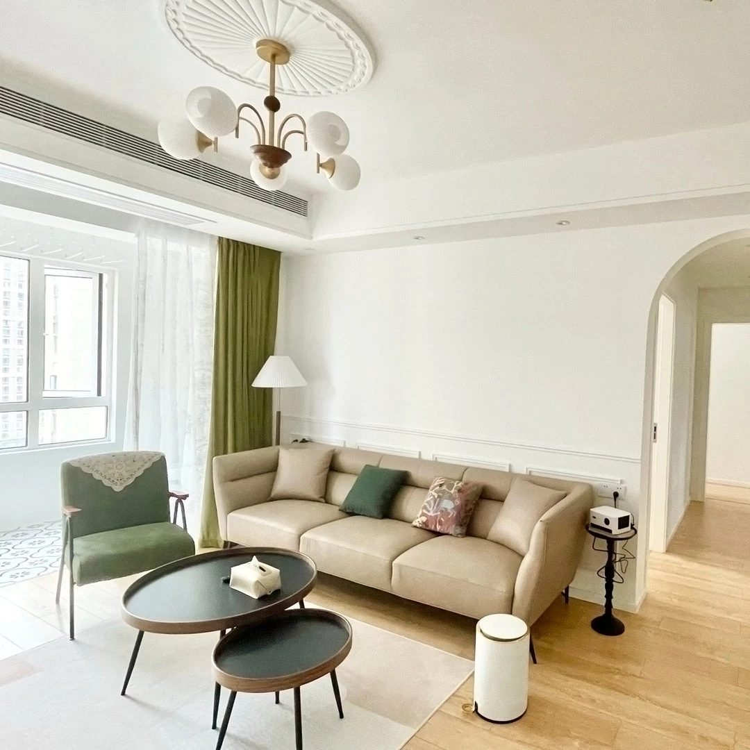 Vakkerlight Sculptural Glass Ribbed Chandelier