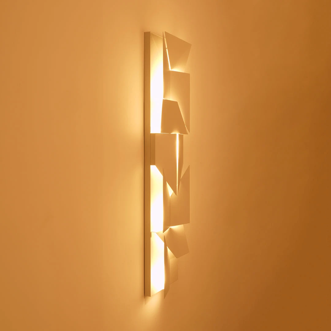 Vakkerlight Bedroom Shadows Grand Sconce
