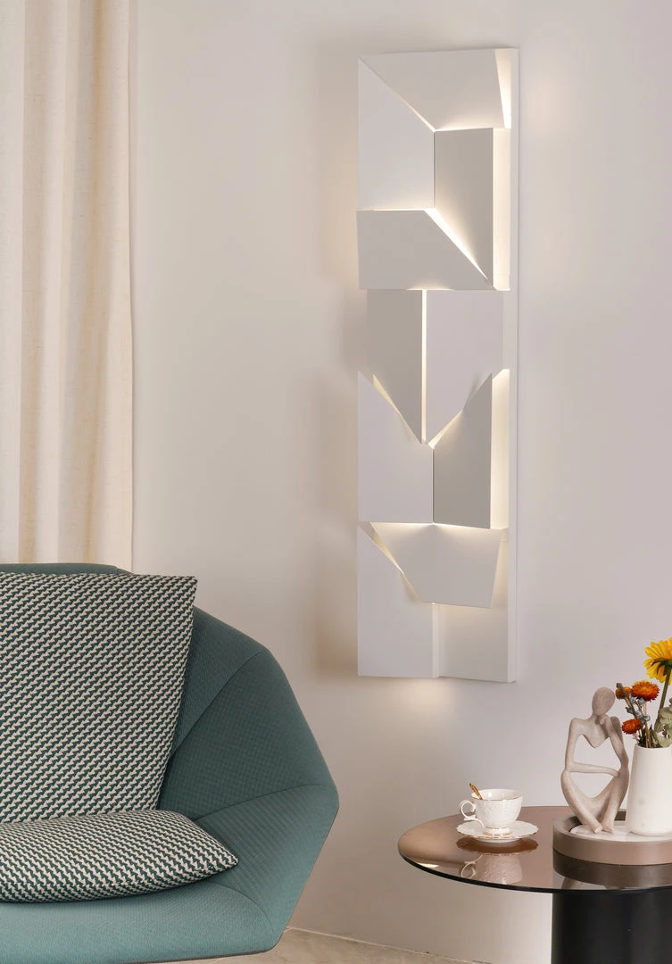 Vakkerlight Bedroom Shadows Grand Sconce