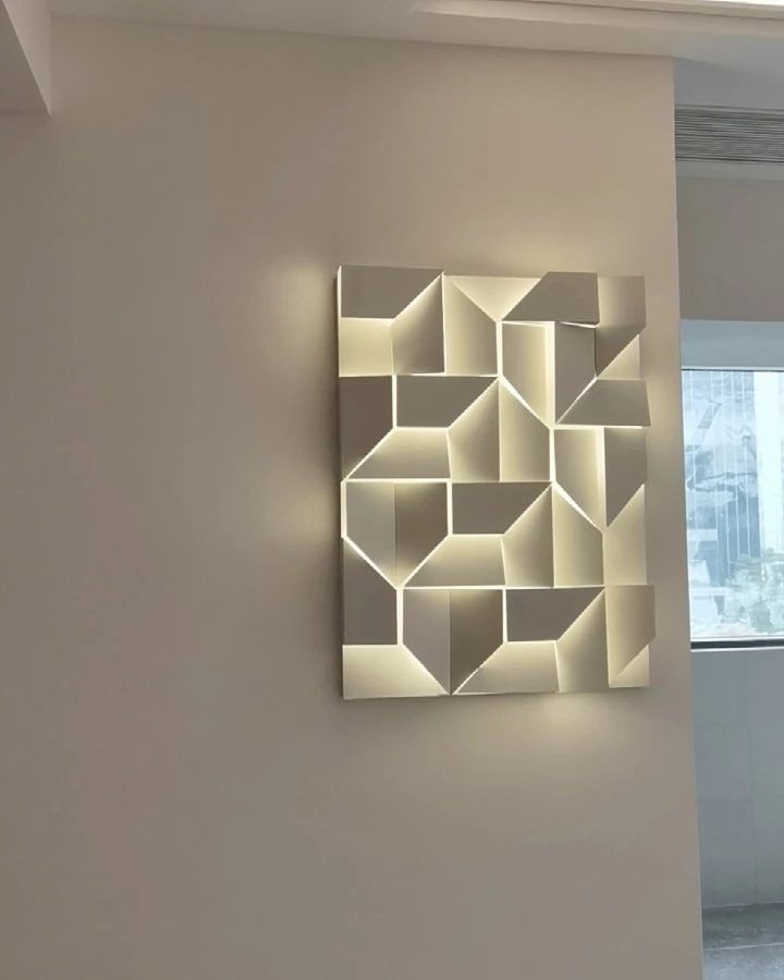 Vakkerlight Bedroom Shadows Grand Sconce