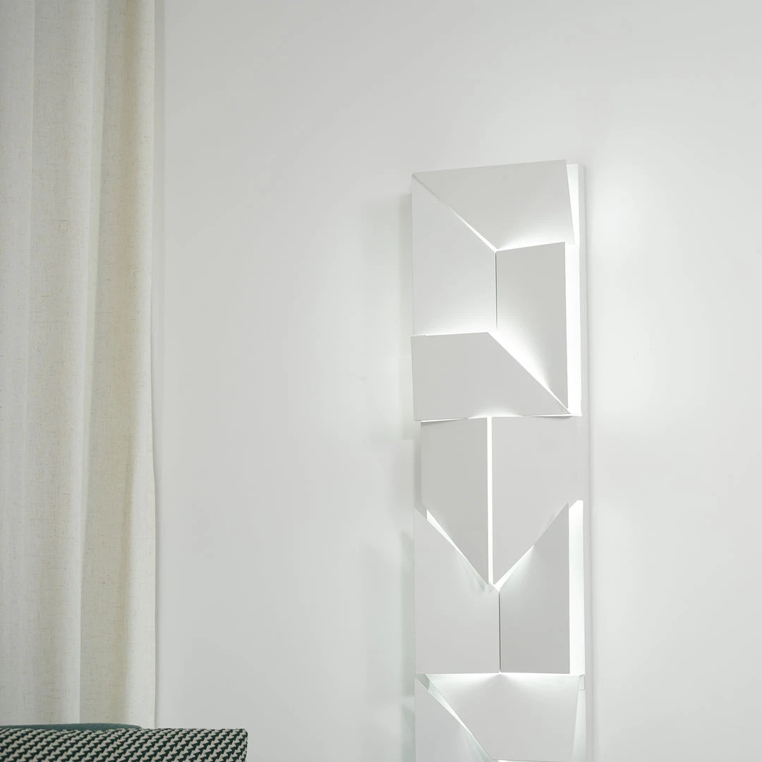 Vakkerlight Bedroom Shadows Grand Sconce