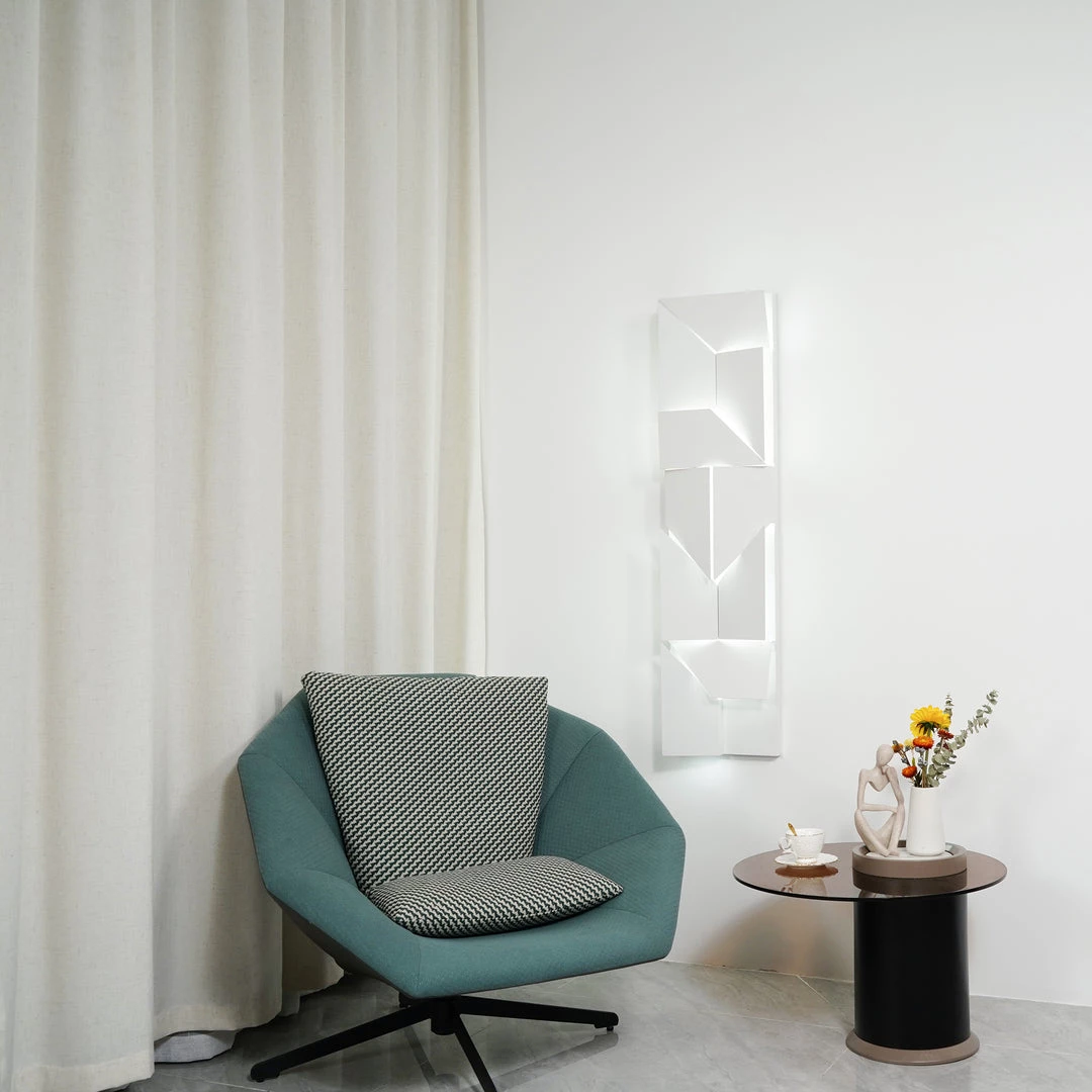 Vakkerlight Bedroom Shadows Grand Sconce