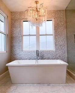 Vakkerlight Chandeliers Shiro Noda Crystal Chandelier