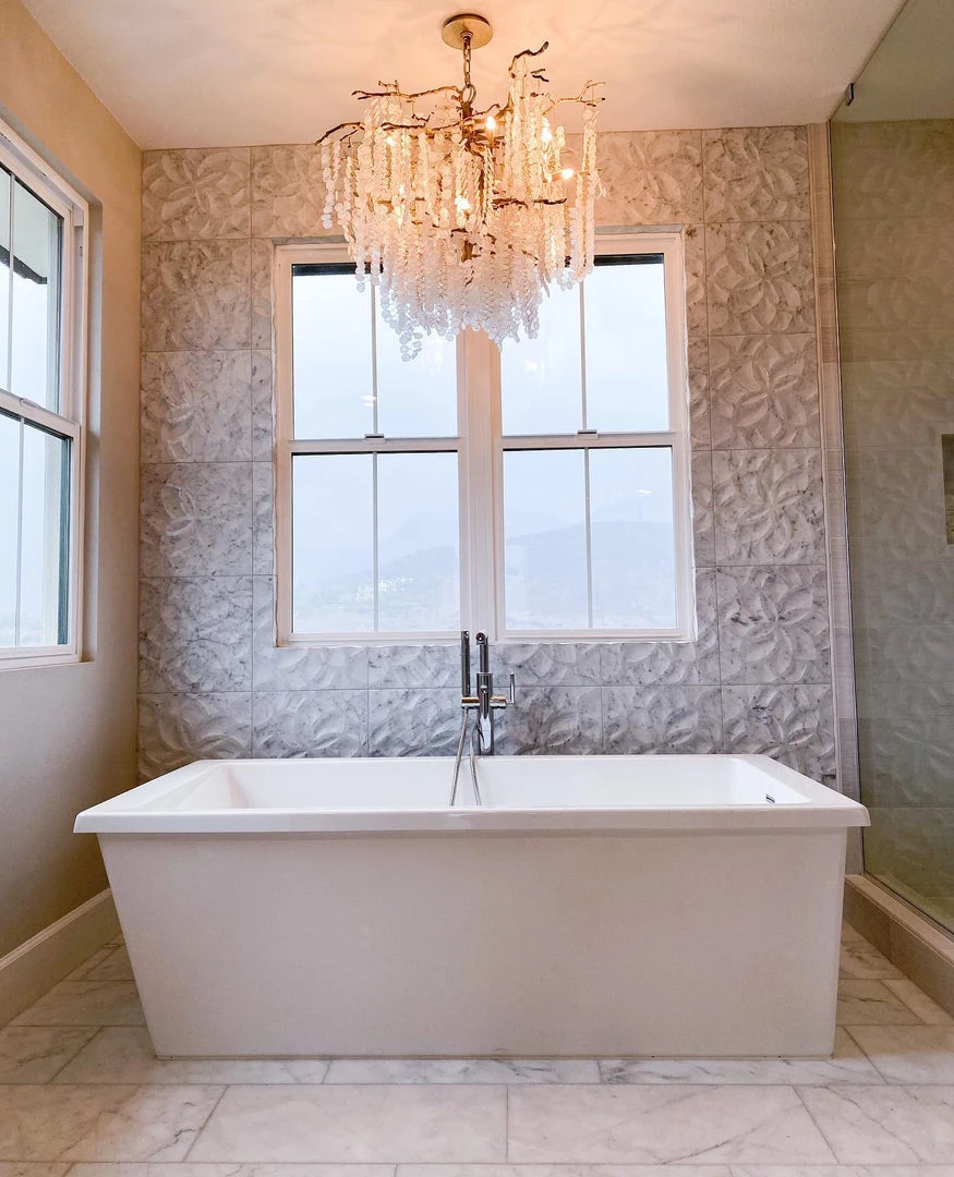 Vakkerlight Chandeliers Shiro Noda Crystal Chandelier