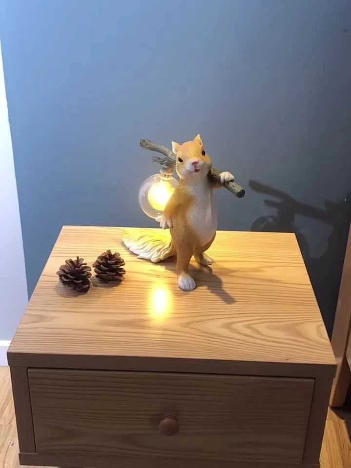 Vakkerlight Table Lamps Squirrel Table Lamp