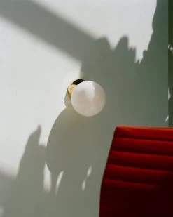 Vakkerlight Tip Of The Tongue Wall Lamp