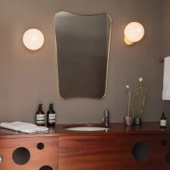 Vakkerlight Tip Of The Tongue Wall Lamp