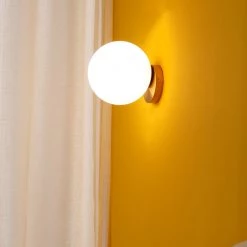 Vakkerlight Tip Of The Tongue Wall Lamp